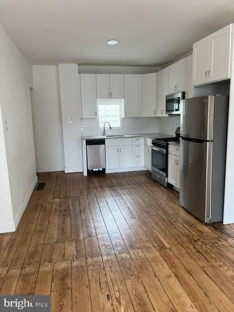 1622 Montrose St - Photo 2 of 11