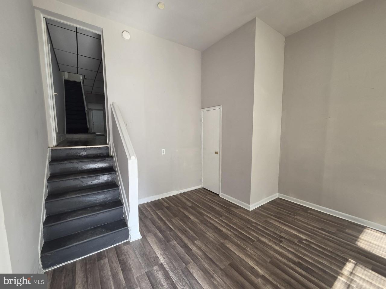 412 N Simpson St - Photo 2 of 24