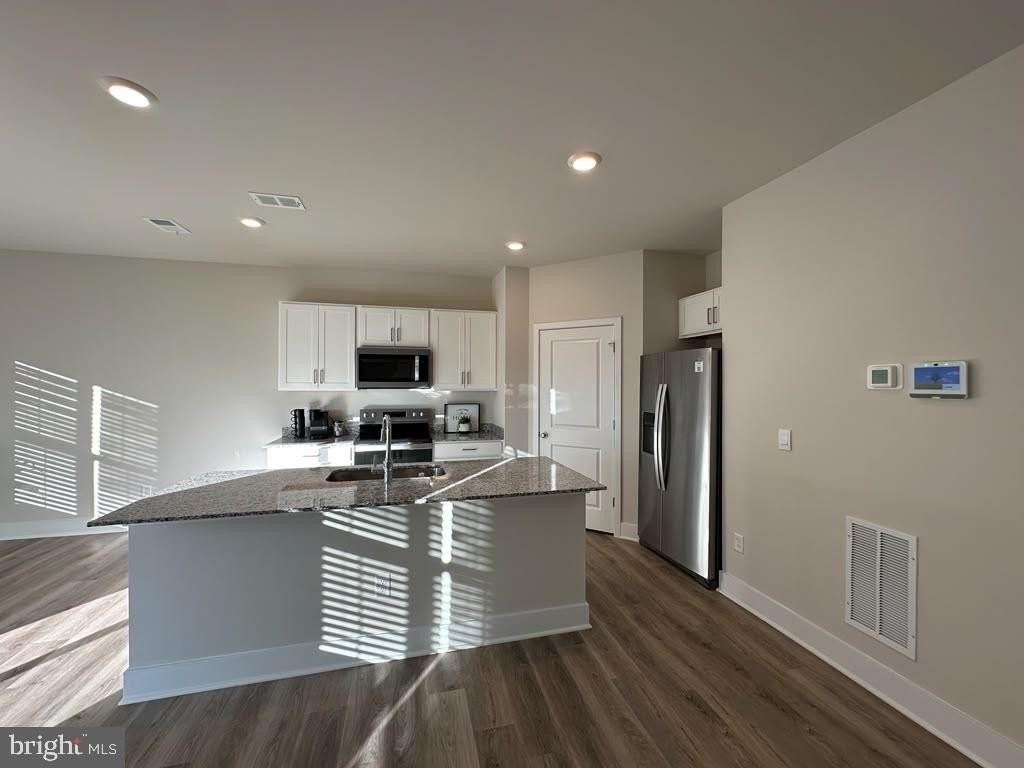 114 Haida Ln - Photo 2 of 10