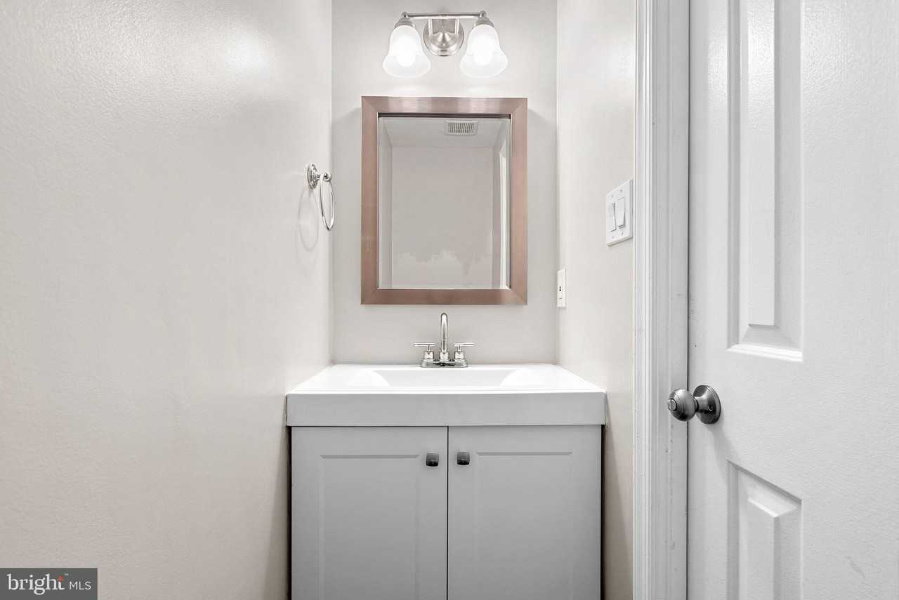 2110 Whisperwood Glen Ln - Photo 7 of 27