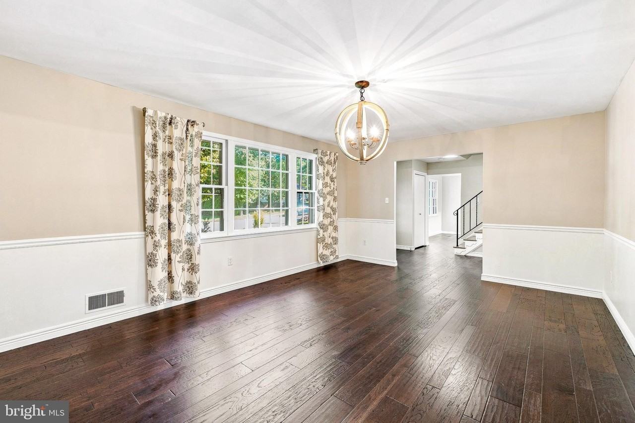 9209 Antelope Pl - Photo 5 of 31