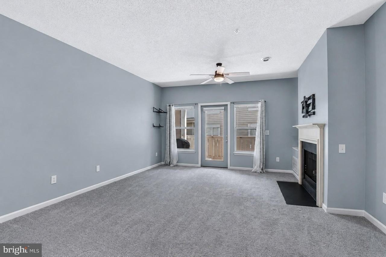 14300 Grape Holly Grv #24 - Photo 4 of 21