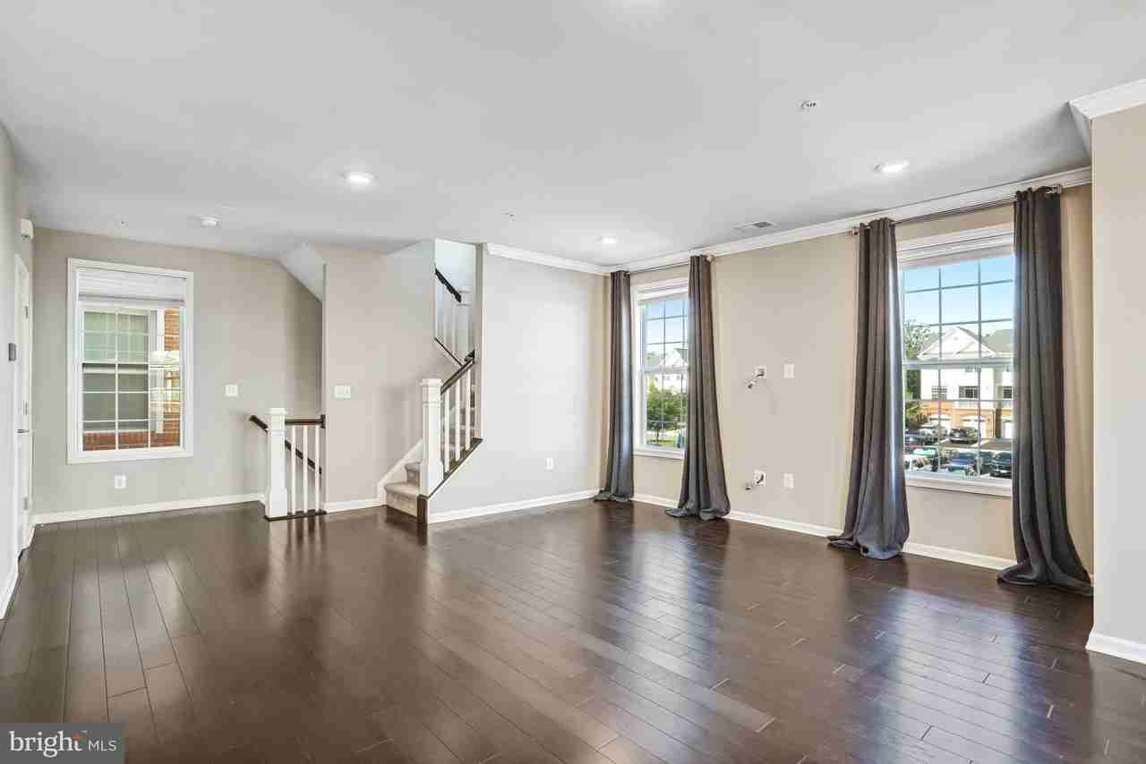23230 Milltown Knoll Sq #114 - Photo 4 of 27