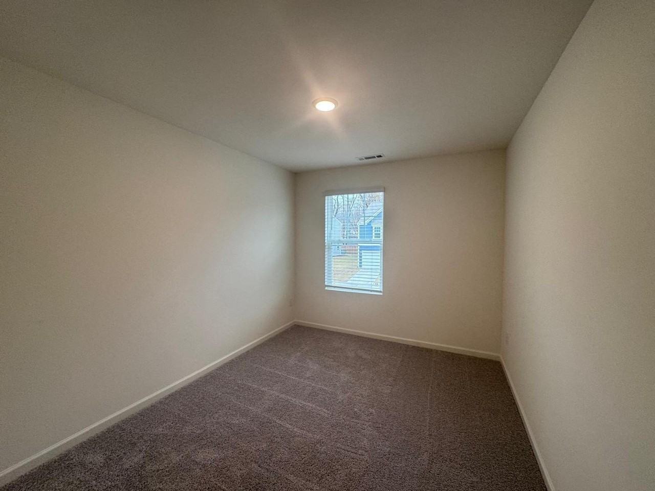 1112 Dakine Dr - Photo 7 of 25