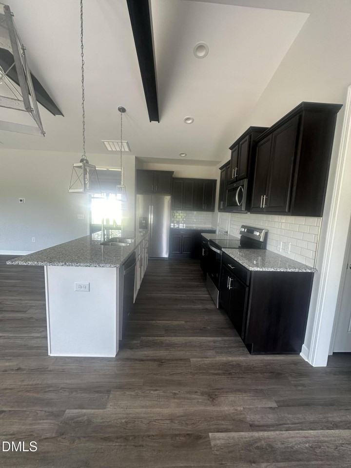 87 Budd Godwin Ln - Photo 4 of 19