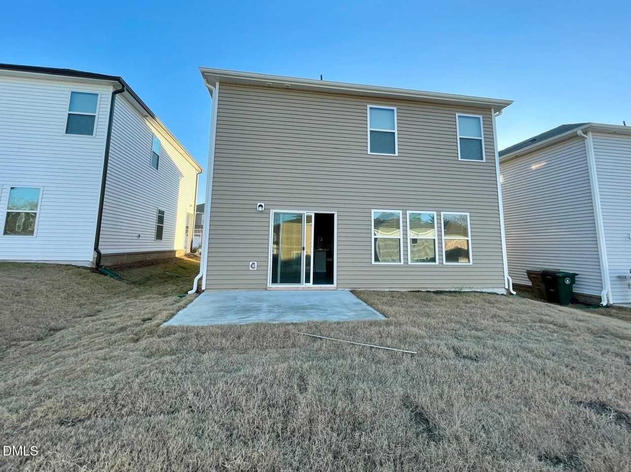 129 Rushmore Ave - Photo 5 of 12
