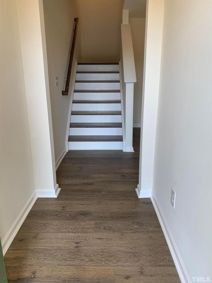 661 Grand Central Sta - Photo 4 of 19