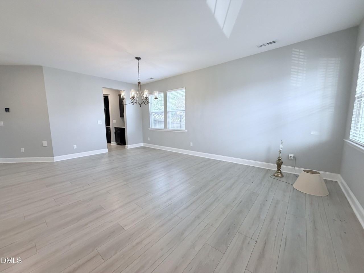 504 Eno Dr - Photo 2 of 21