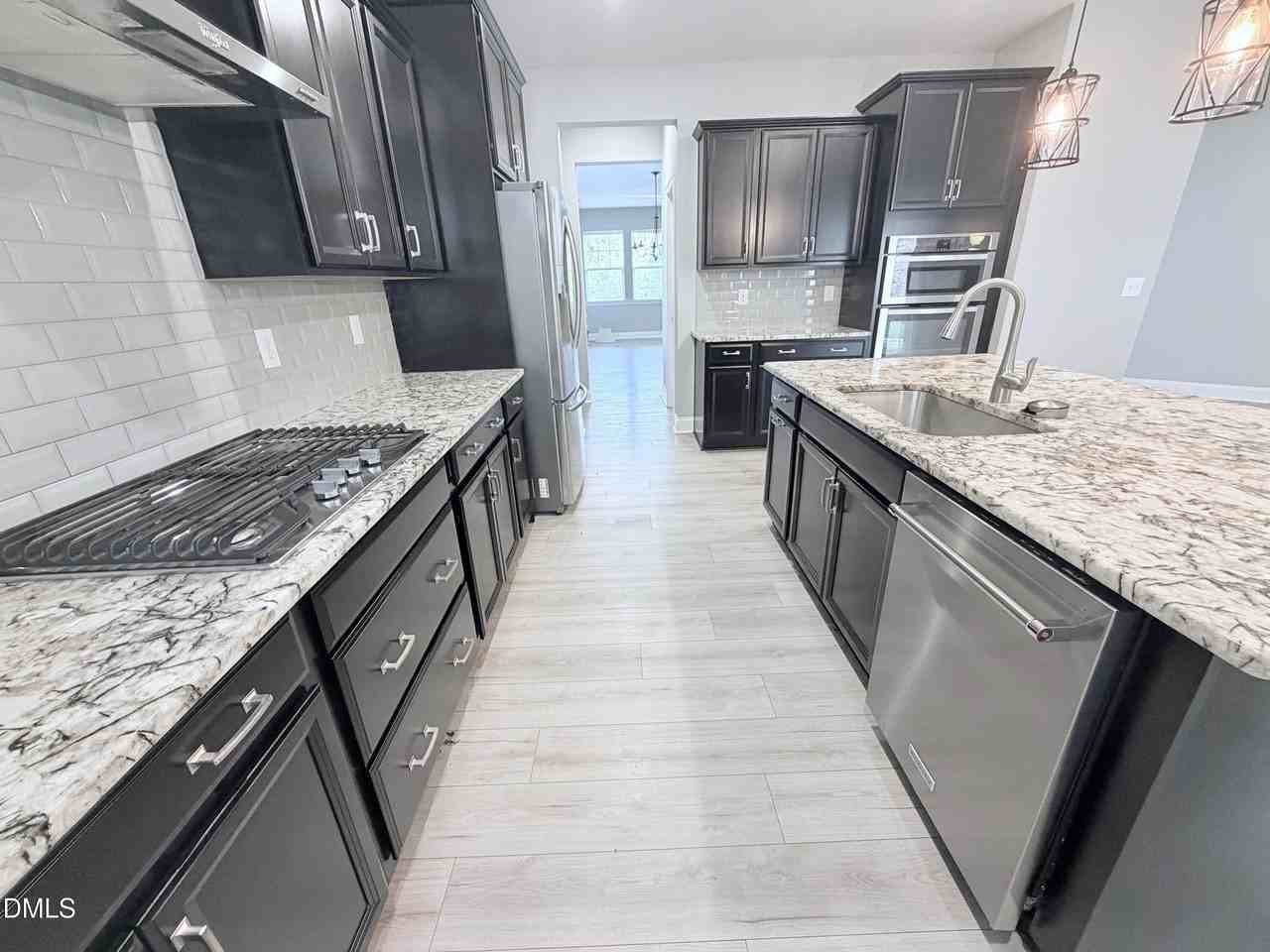 504 Eno Dr - Photo 5 of 21