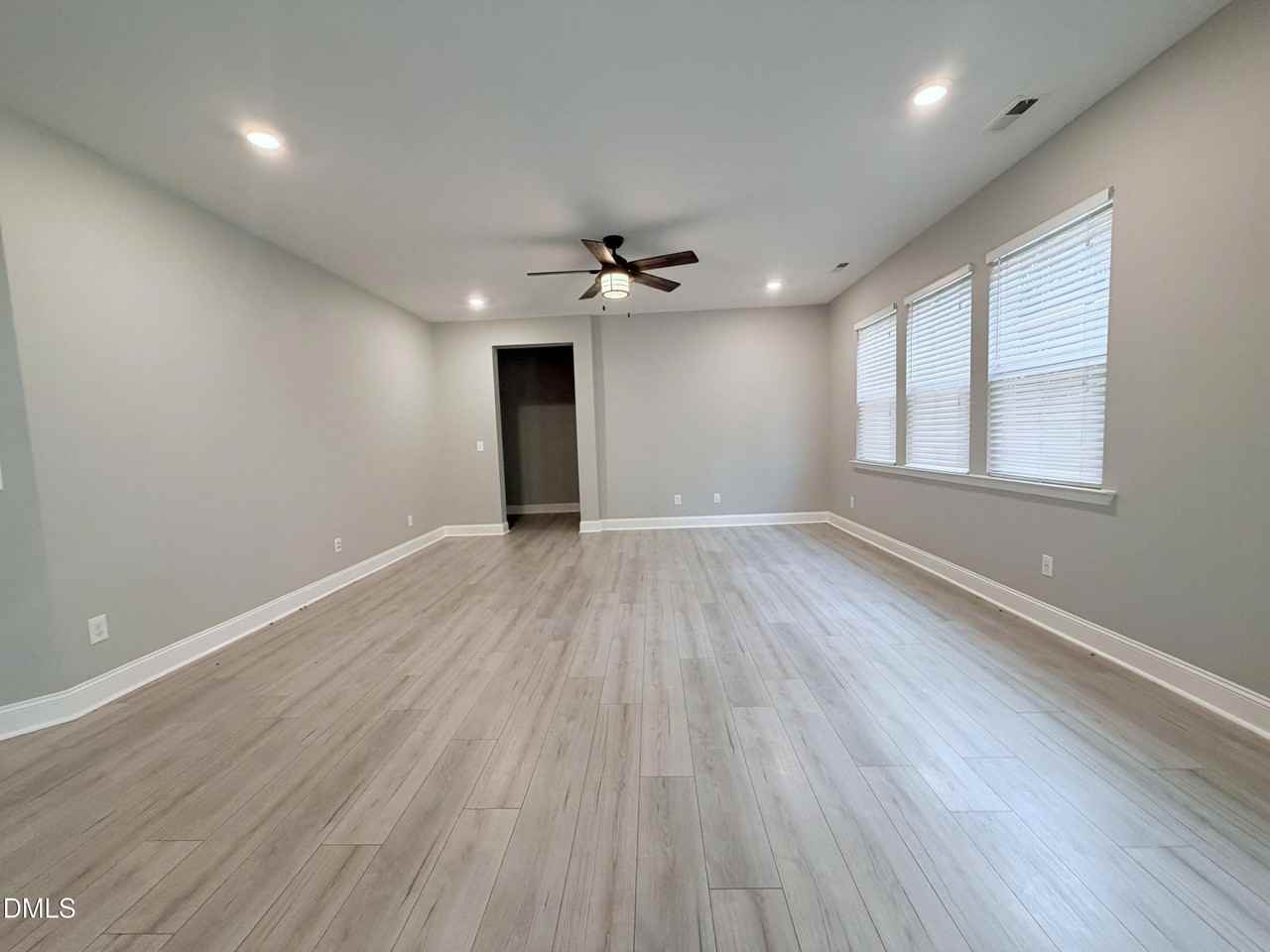 504 Eno Dr - Photo 6 of 21