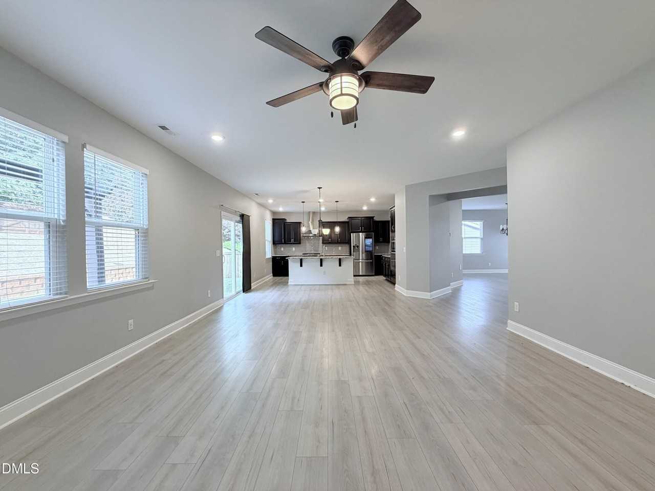 504 Eno Dr - Photo 7 of 21