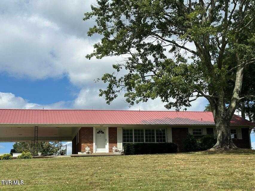 3610 Warrensburg Rd - Photo 2 of 17