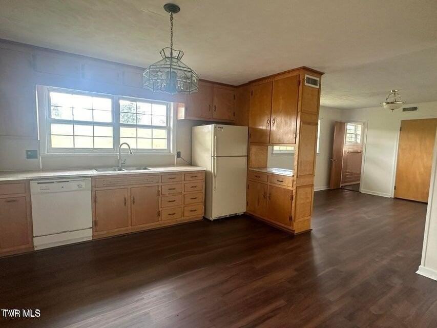 3610 Warrensburg Rd - Photo 4 of 17