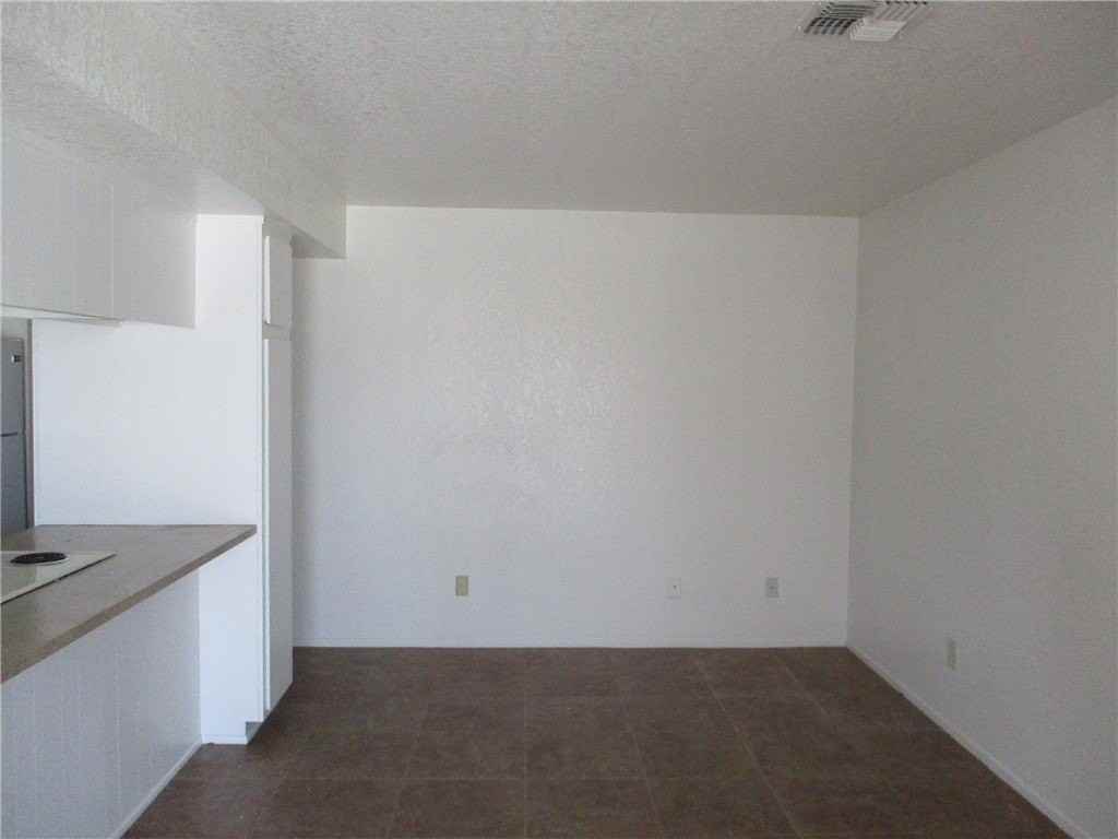 5090 S La Calzada Dr Apt B - Photo 2 of 11
