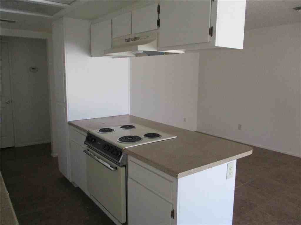 5090 S La Calzada Dr Apt B - Photo 6 of 11