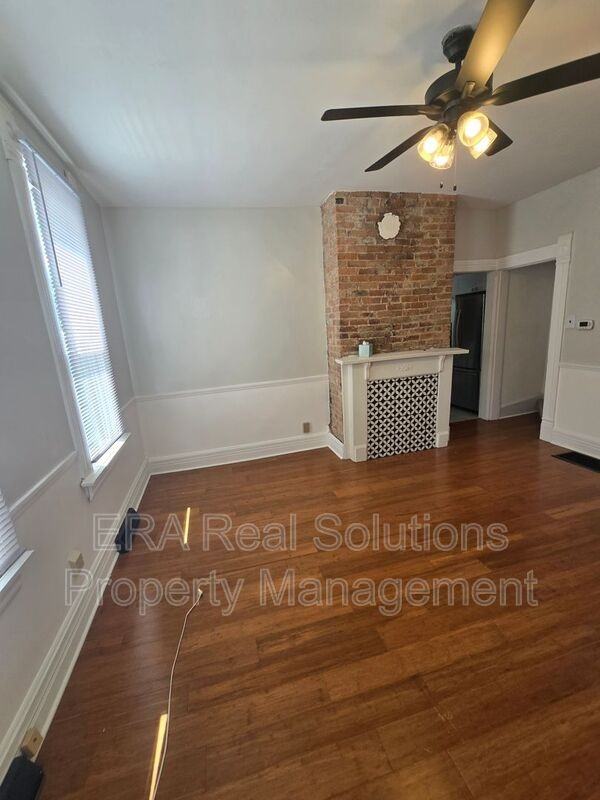 121 Chicago Ave - Photo 4 of 34