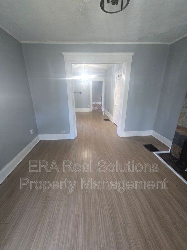 1604 Minnesota Ave - Photo 4 of 29