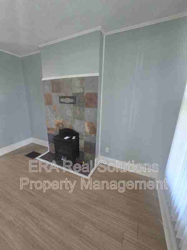 1604 Minnesota Ave - Photo 5 of 29