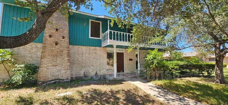 1022 Delta Dr - Photo 2 of 33