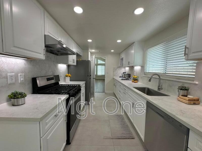 13524 Auburn Ct - Photo 4 of 23