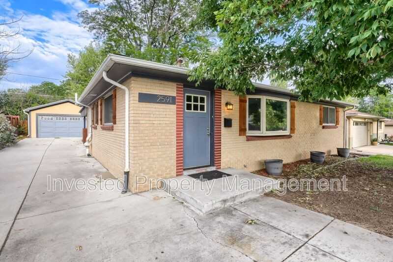 2591 S Raleigh St - Photo 3 of 25