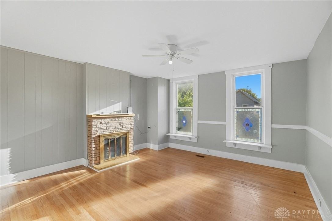 149 Boltin St - Photo 4 of 38