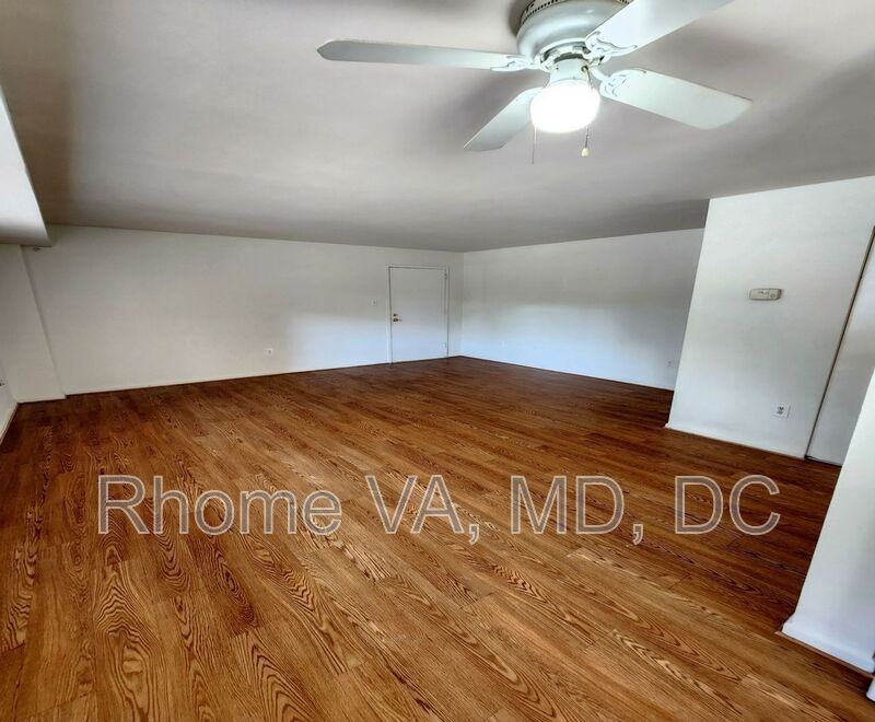 3220 S 28th St #204 - Photo 4 of 7