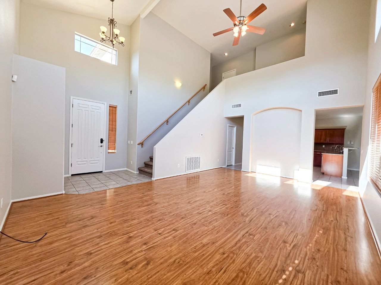 1462 W Roadrunner Dr - Photo 2 of 37