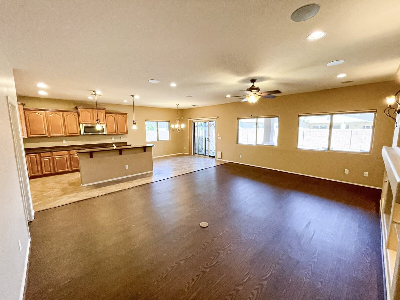 668 W Stanley Ave - Photo 5 of 24