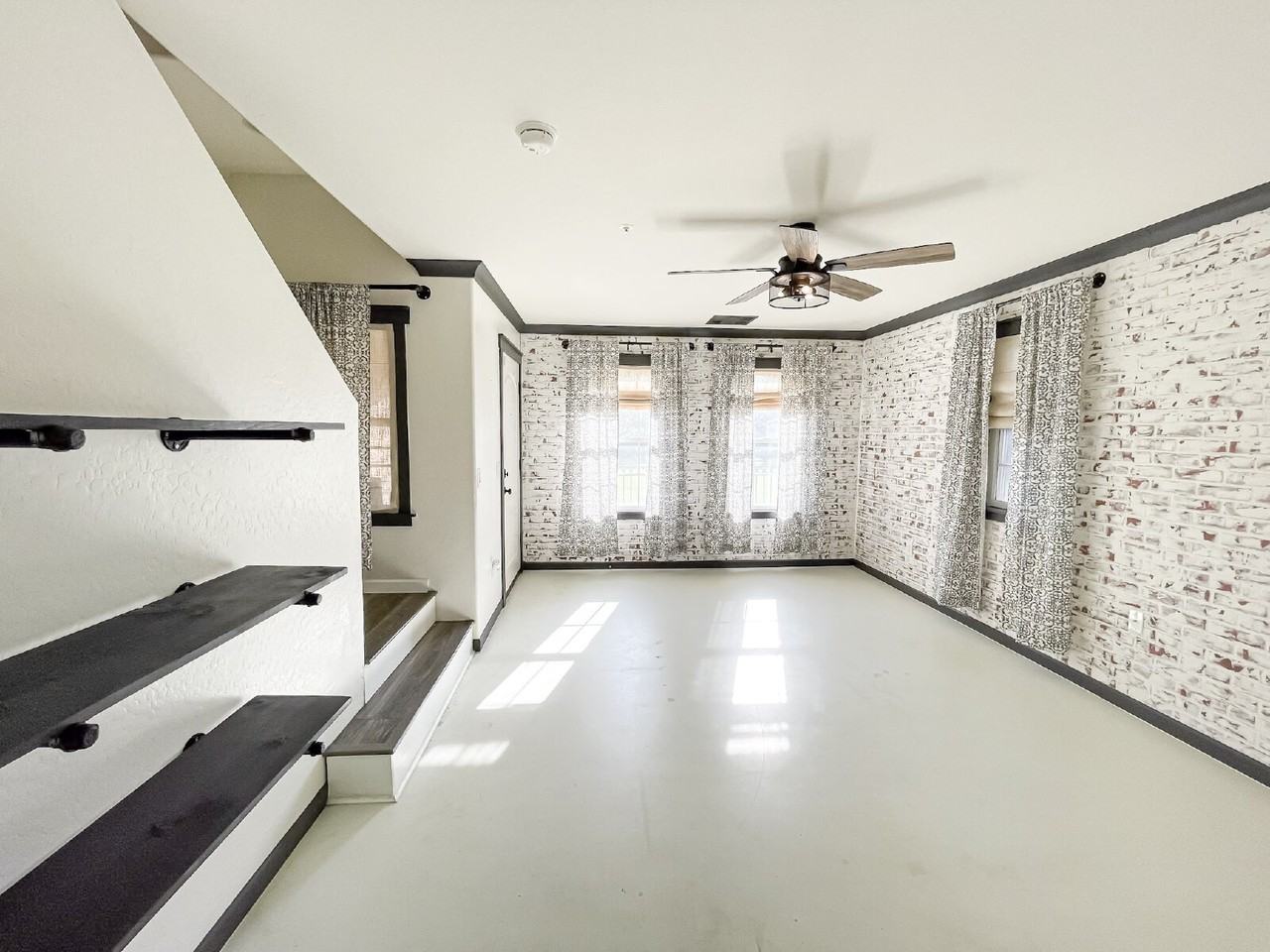 1633 E Lowell Ave - Photo 5 of 20