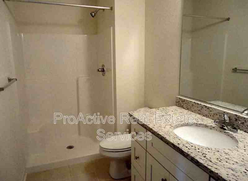 934 Woronoca Ave - Photo 5 of 12