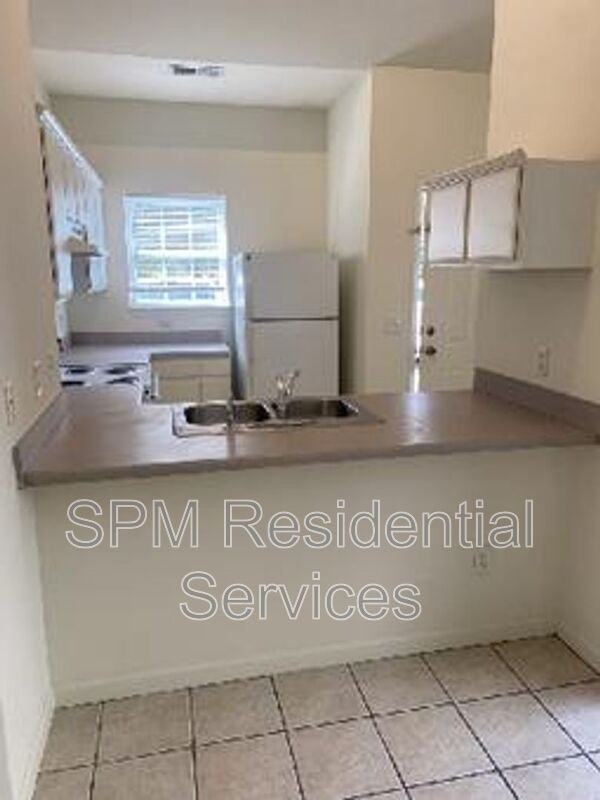 1609 Wellspring Way - Photo 4 of 25