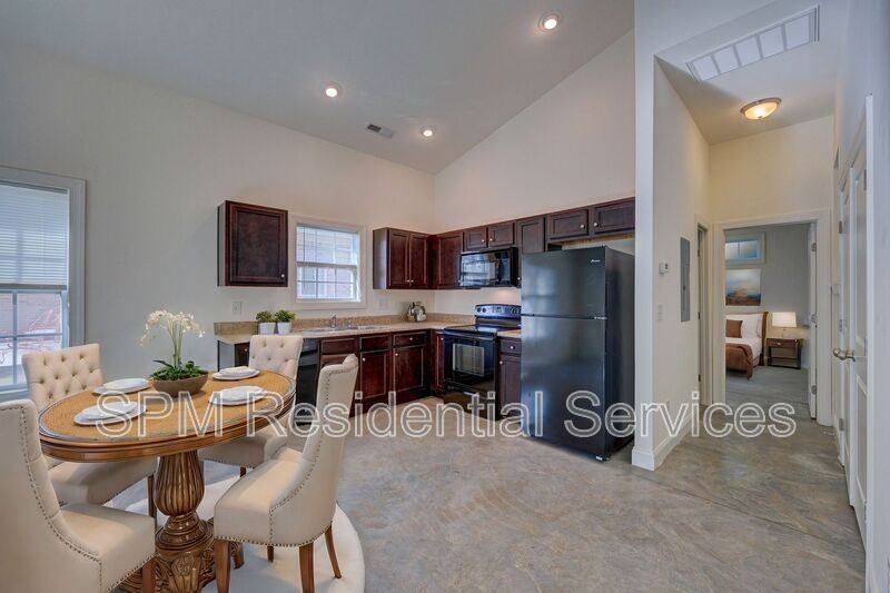 2612 Broadbill Ln #B - Photo 4 of 16