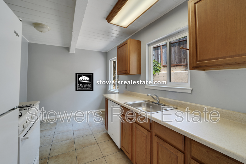 2073 Overhill Rd - Photo 4 of 14