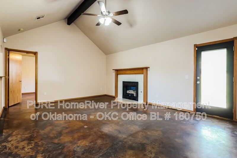11101 Sw 6th St - Photo 2 of 22