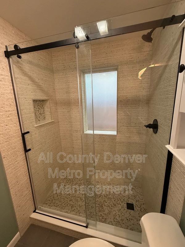 1317 Zenobia St - Photo 6 of 18