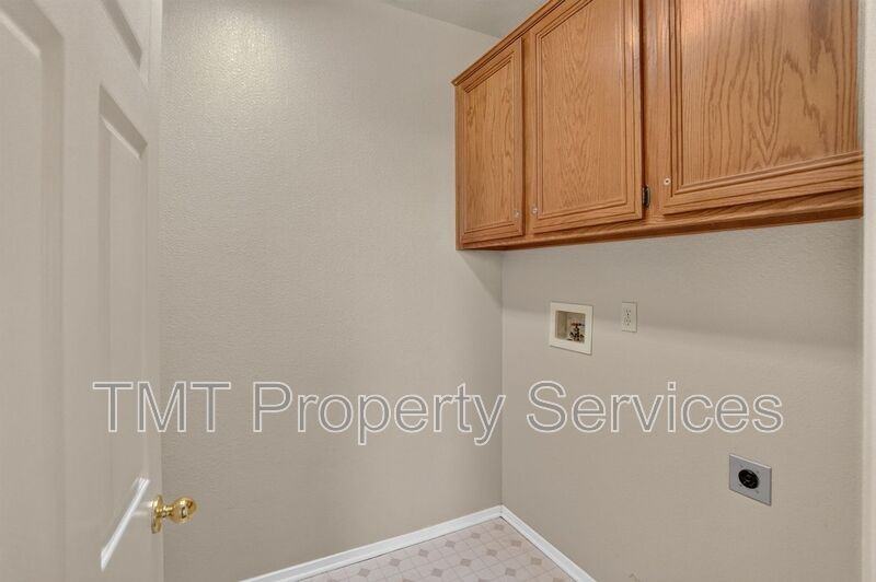 8874 Mandalay Way - Photo 6 of 28