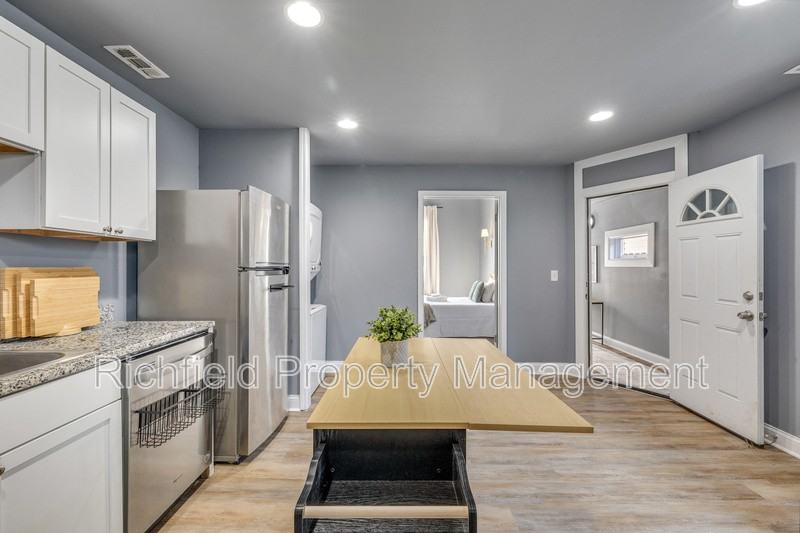 43 N Beville Ave - Photo 3 of 16