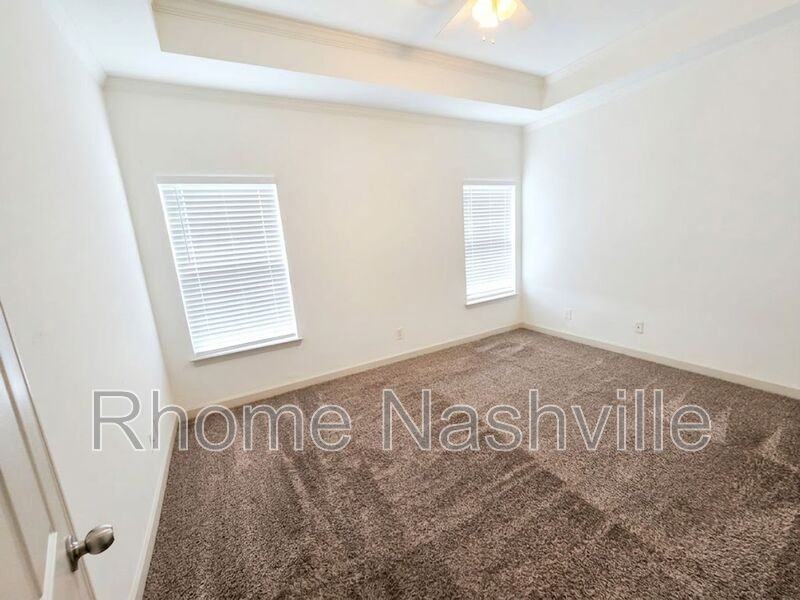 1019 Golf View Way - Photo 7 of 20