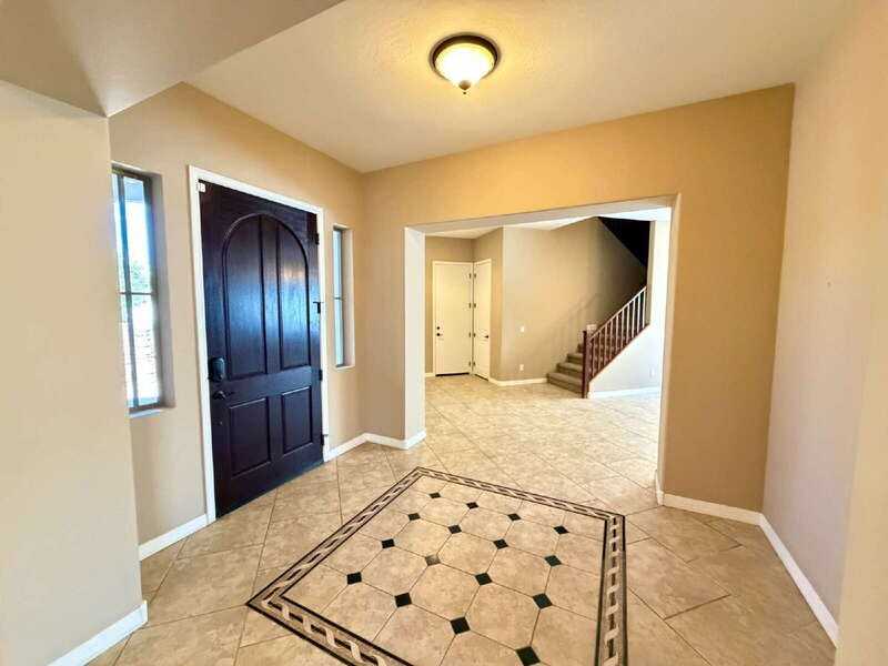 6250 S Rochester Dr - Photo 3 of 47