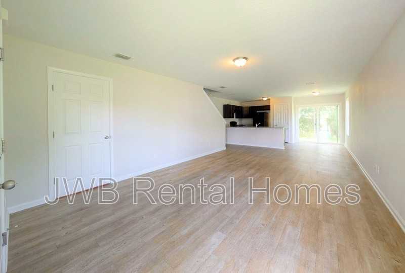 6805 Lake Mist Ln - Photo 2 of 20