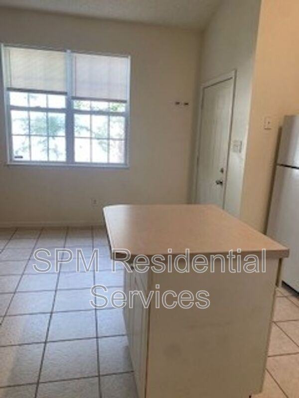 4210 Lake Ave #103 - Photo 5 of 16