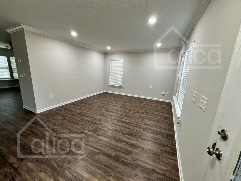 11550 Pleasant Creek Dr - Photo 2 of 20