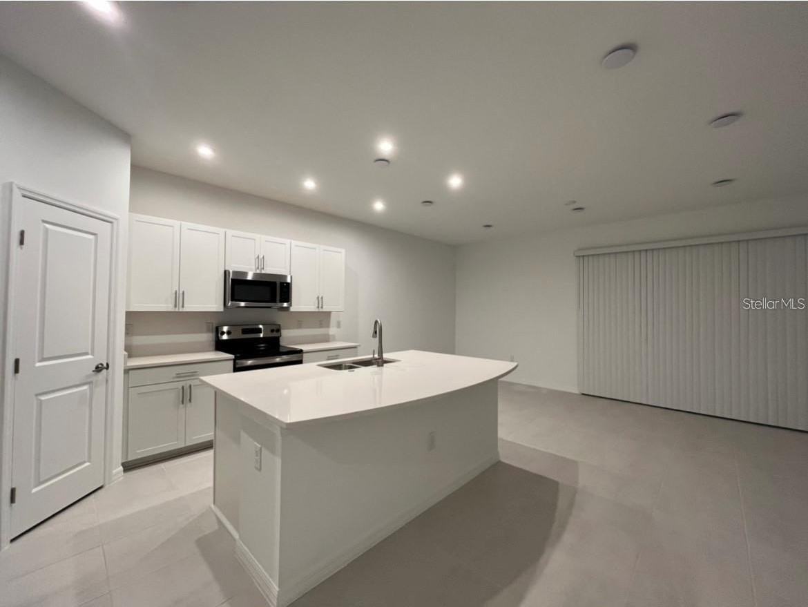 8589 Lunar Skye St - Photo 5 of 31