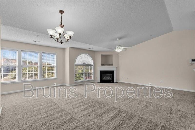 6117 Hedgecock Cir #3D - Photo 3 of 17