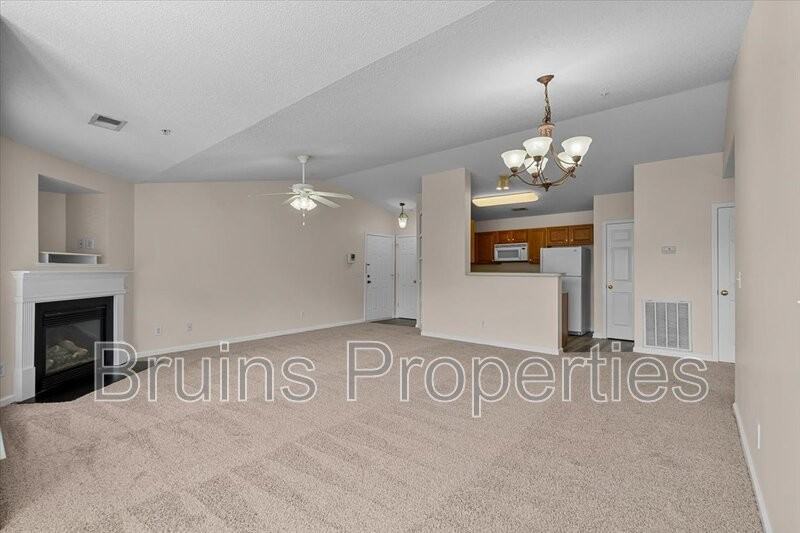 6117 Hedgecock Cir #3D - Photo 4 of 17
