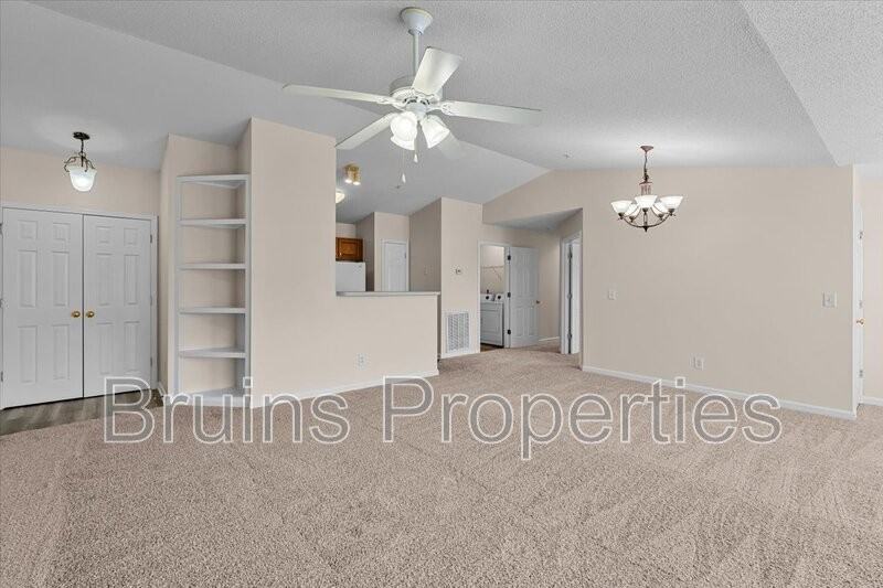 6117 Hedgecock Cir #3D - Photo 5 of 17