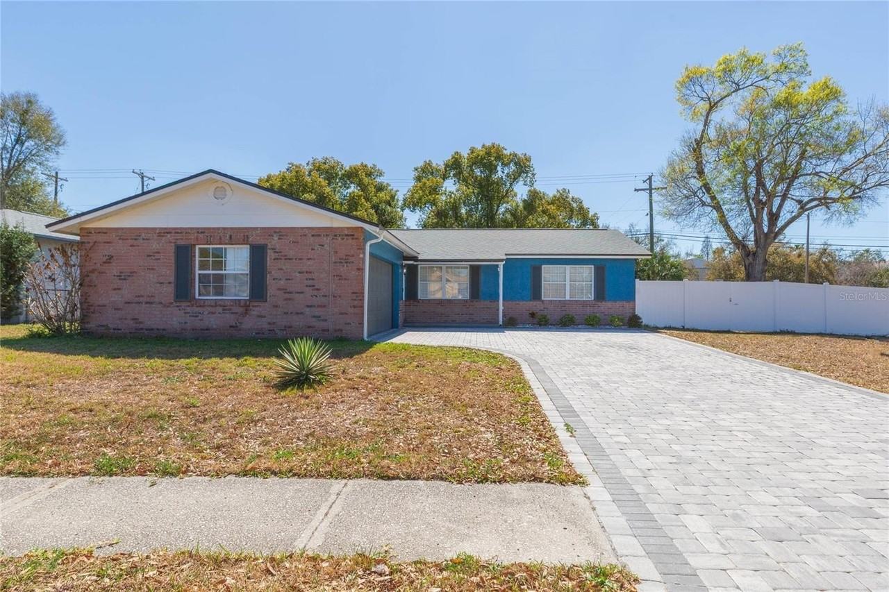 2307 Lincoln Ct - Photo 2 of 35
