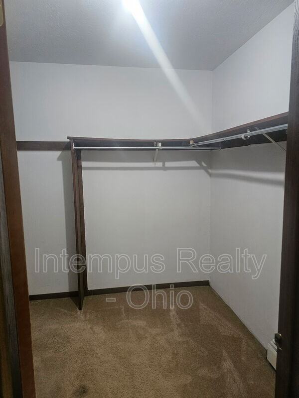 6321 Saint Andrews Dr #10 - Photo 6 of 8