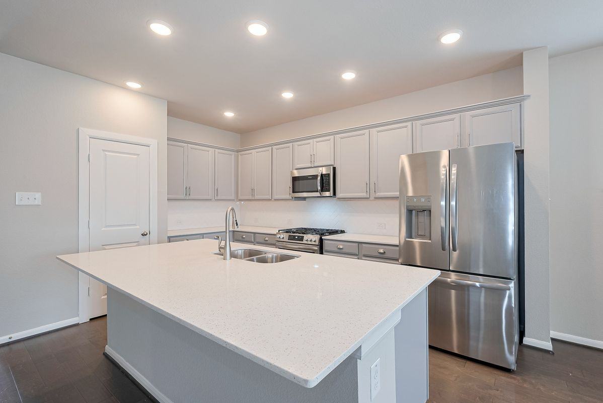29310 Sweet Orange Ct - Photo 4 of 50